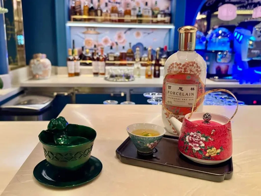 Porcelain Gin and cocktails at a bar.